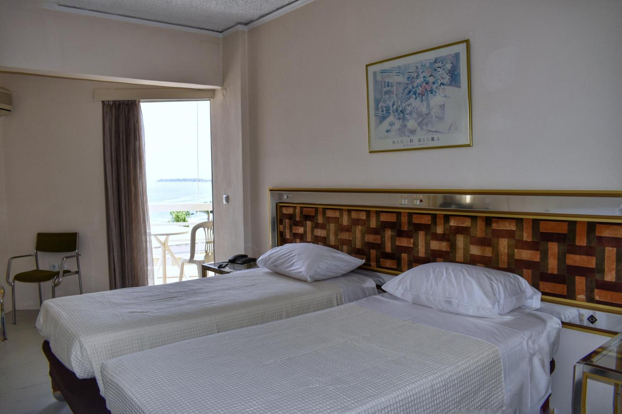 Hotel Theoxenia Mesolóngion Exteriér fotografie