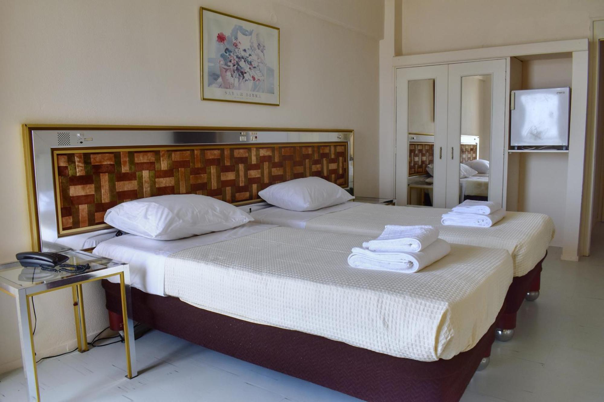 Hotel Theoxenia Mesolóngion Exteriér fotografie